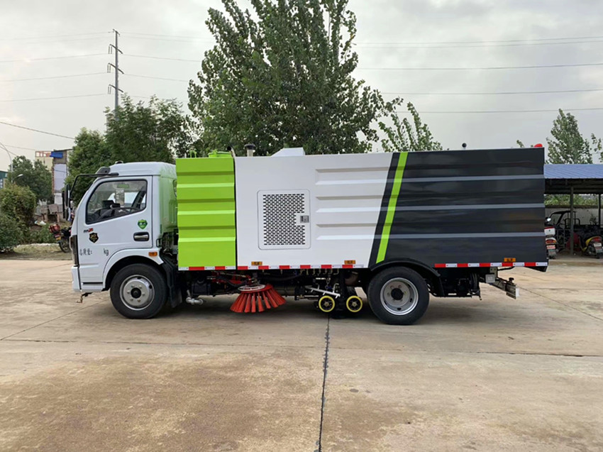 國六東風5方洗掃車-5噸洗掃車