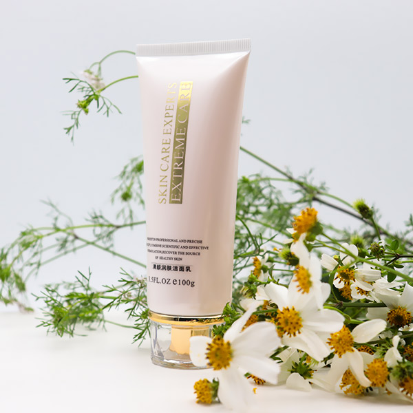 清顏潤(rùn)膚潔面乳 清顏潤(rùn)膚潔面乳