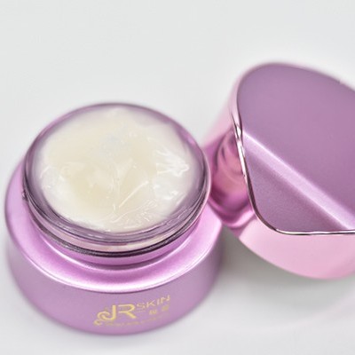 護(hù)膚品廠家:誰說歲月只能是把殺豬刀！