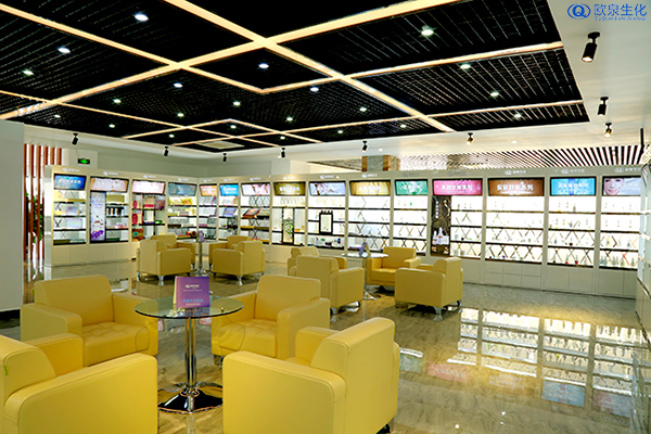 護膚品加工廠:美妝店鋪的跨界標準？